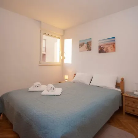 Duilovo Beach Apartman *